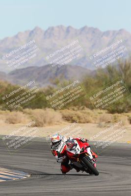 media/Nov-16-2025-Race Pace (Sun) [[8c5fa54630]]/Non Verified Riders (1st 20 Minutes)/2-Turn 10 (1010am)/